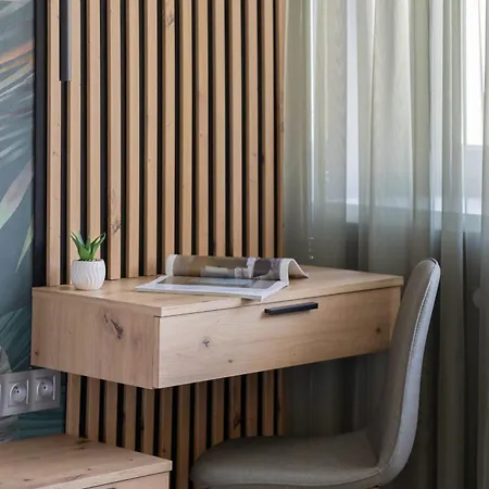 Exceptional With Air-conditioning And Balcony In By Renters * وارسو